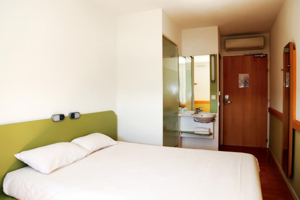 Ibis Budget オーブナ 部屋 写真